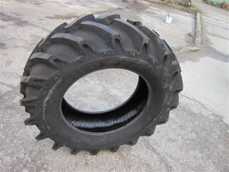 Reifen tipa Dunlop 14,9x28, Gebrauchtmaschine u Aabenraa (Slika 1)