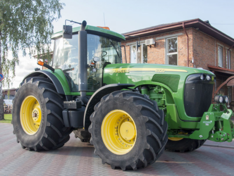 Oldtimer-Traktor tipa John Deere 8320, Neumaschine u Житомир (Slika 1)