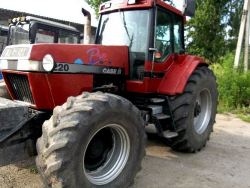 Oldtimer-Traktor tipa Case IH 7220,  u Тернопіль (Slika 1)