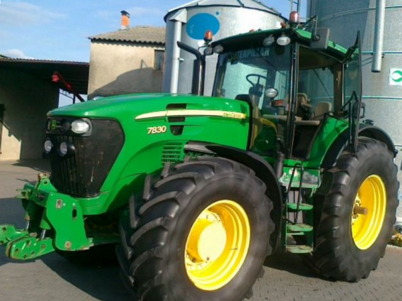 Oldtimer-Traktor tipa John Deere 7830, Neumaschine u Звенигородка (Slika 1)