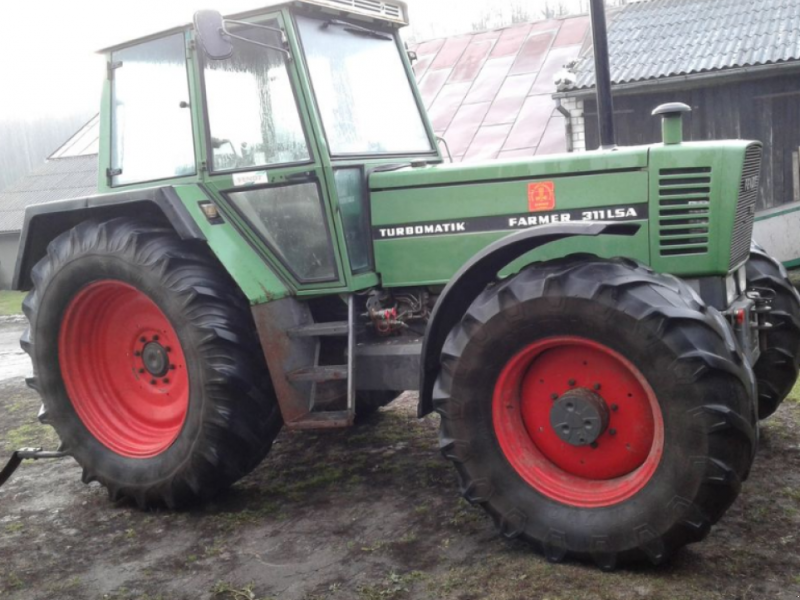 Oldtimer-Traktor tipa Fendt Farmer 311 LSA,  u Стара Вижівка (Slika 1)