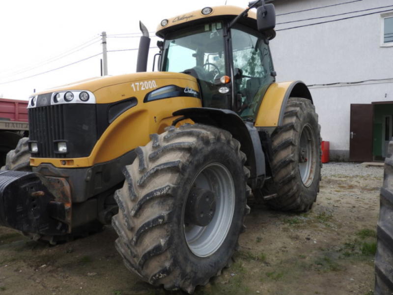 Oldtimer-Traktor tipa CHALLENGER MT685C, Neumaschine u Львів (Slika 1)