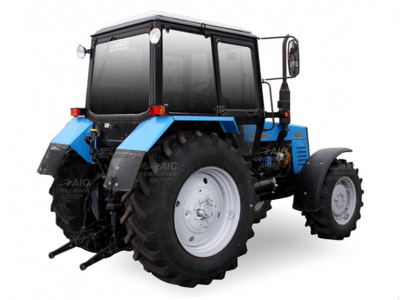 Oldtimer-Traktor tipa Belarus Беларус-1025.2, Neumaschine u Дніпро (Slika 1)
