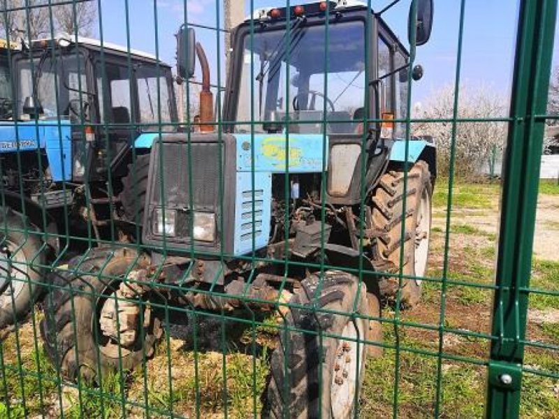 Oldtimer-Traktor tipa Belarus Беларус-920, Neumaschine u Ворожба