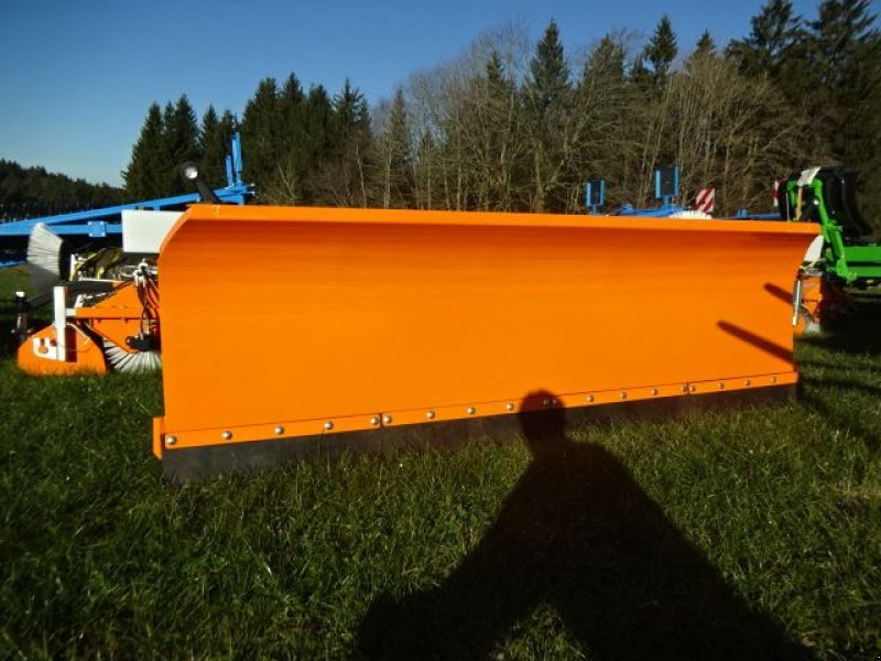 Schneepflug tipa M&H Schneeschild 3 Meter SP -  Hydraulisch schwenkbar- mit Anfahrsicherung, Neumaschine u Neureichenau (Slika 1)